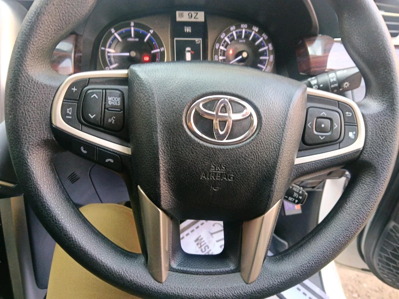 2023 Toyota Innova Crysta 2.4 VX 7STR, Diesel, Manual, 50,589 km, interior