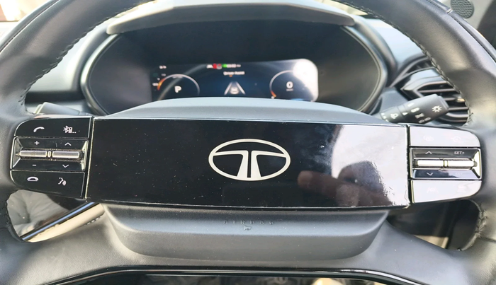 2024 Tata Harrier FEARLESS DARK EDITION AT, Diesel, Automatic, 15,599 km, interior