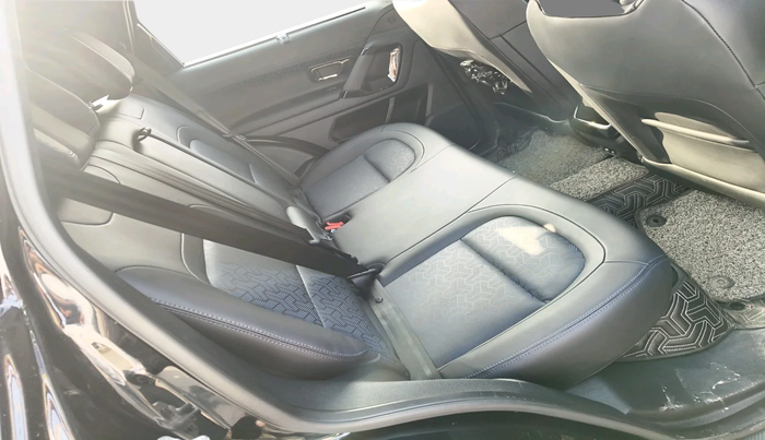 2024 Tata Harrier FEARLESS DARK EDITION AT, Diesel, Automatic, 15,599 km, interior