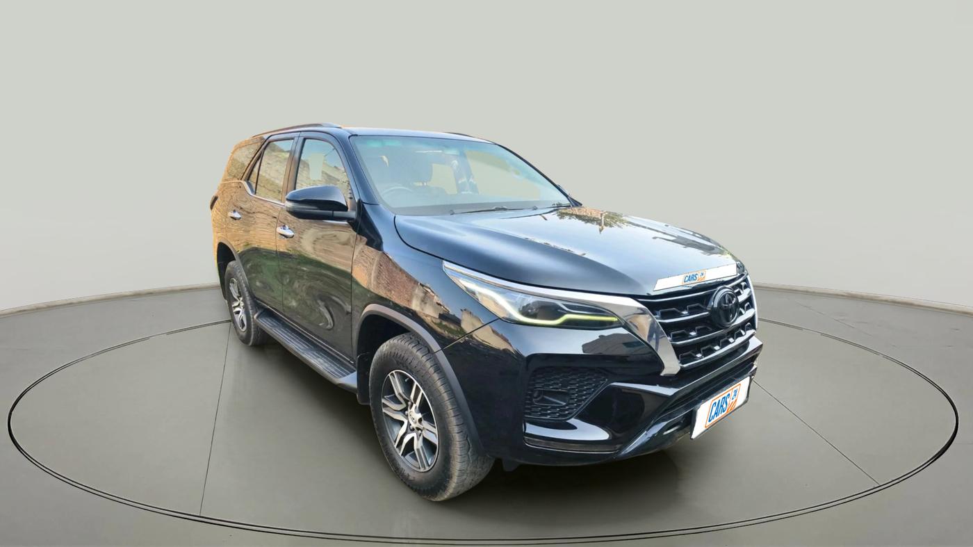 2022 Toyota Fortuner 4X2 AT 2.8 DIESEL, Diesel, Automatic, 1,08,223 km, exterior