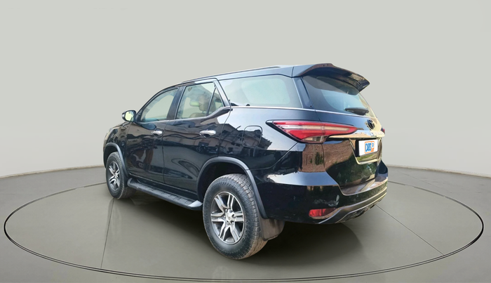 2022 Toyota Fortuner 4X2 AT 2.8 DIESEL, Diesel, Automatic, 1,08,223 km, exterior