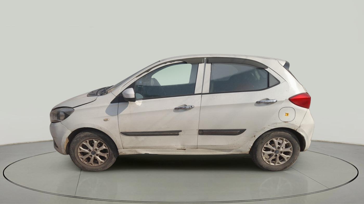 2018 Tata Tiago XE PETROL, CNG, Manual, 1,53,000 km, exterior
