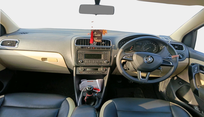 2016 Skoda Rapid AMBITION 1.5 TDI, Diesel, Manual, 1,16,399 km, interior