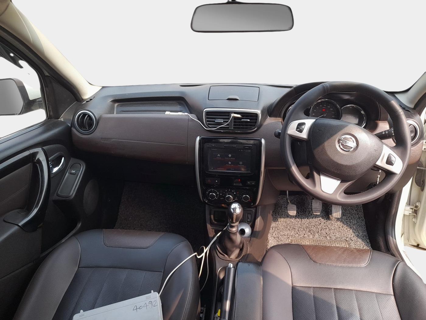 2017 Nissan Terrano XV D THP PREMIUM 110 PS, Diesel, Manual, 39,324 km, interior