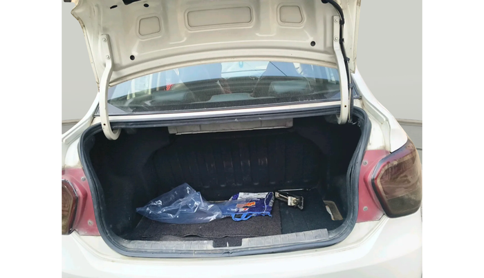 2016 Hyundai Xcent BASE 1.1, Diesel, Manual, 82,474 km, exterior