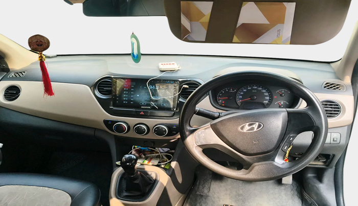 2016 Hyundai Xcent BASE 1.1, Diesel, Manual, 82,474 km, interior