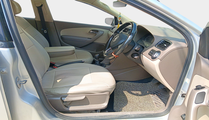 2015 Skoda Rapid 1.5 TDI CR ELEGANCE, Diesel, Manual, 83,976 km, interior