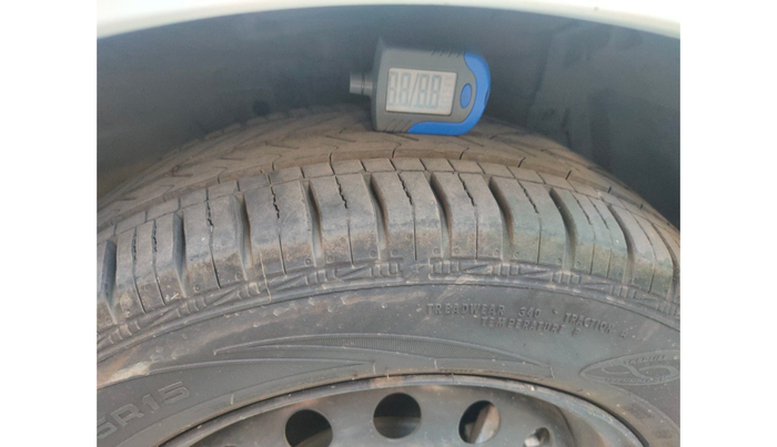 2013 Maruti Ertiga VDI, Diesel, Manual, 86,951 km, tyre