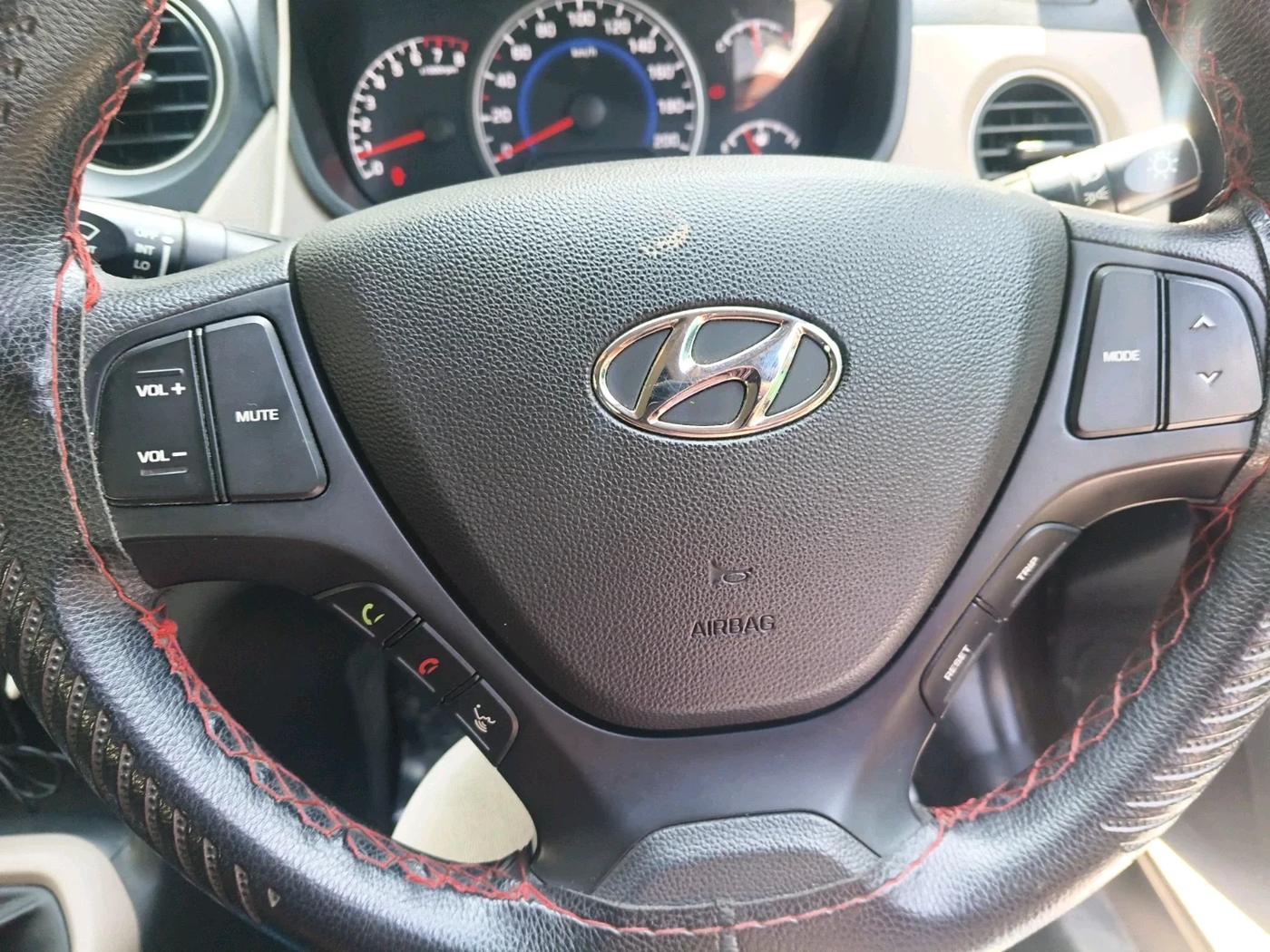 2019 Hyundai Grand i10 SPORTZ 1.2 KAPPA VTVT, Petrol, Manual, 16,379 km, interior