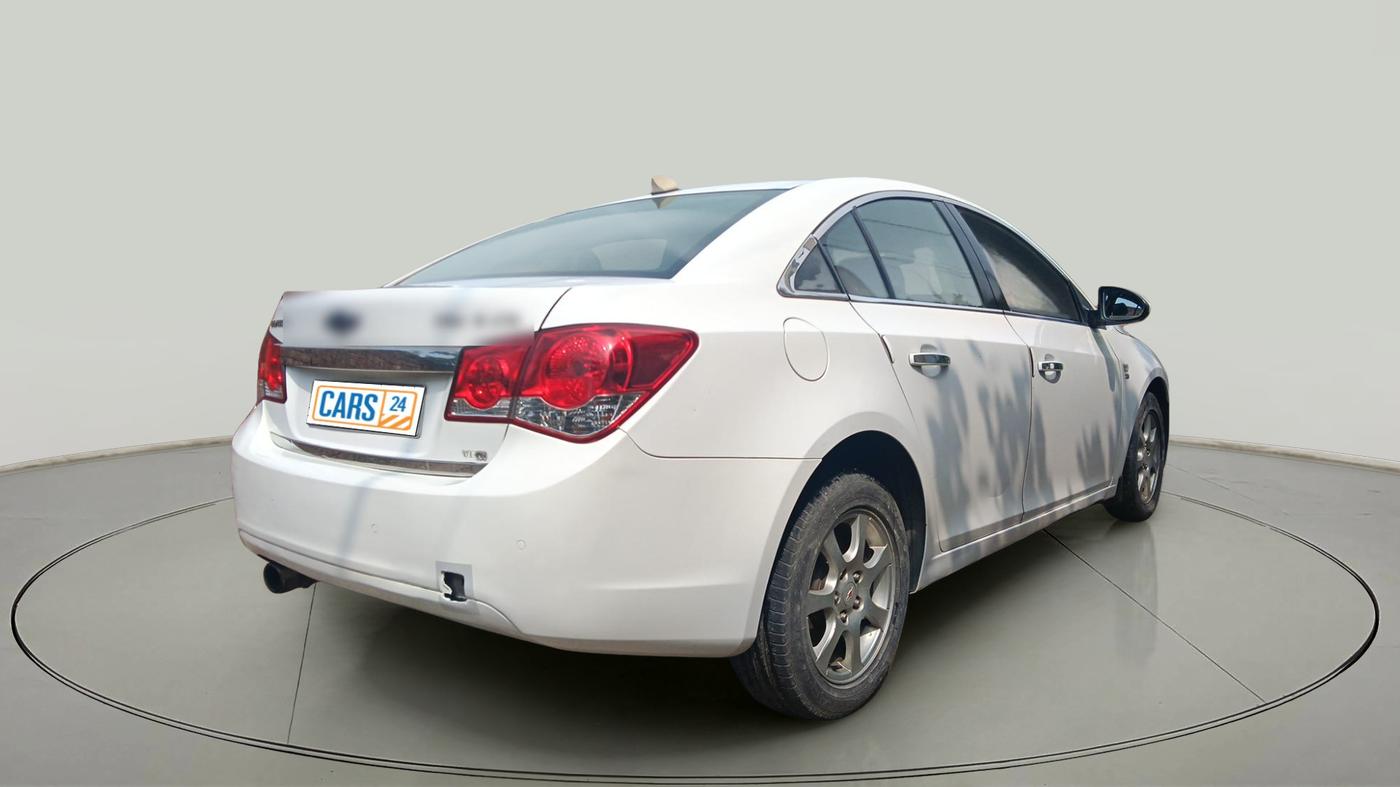 2010 Chevrolet Cruze LTZ, Diesel, Manual, 1,10,164 km, exterior