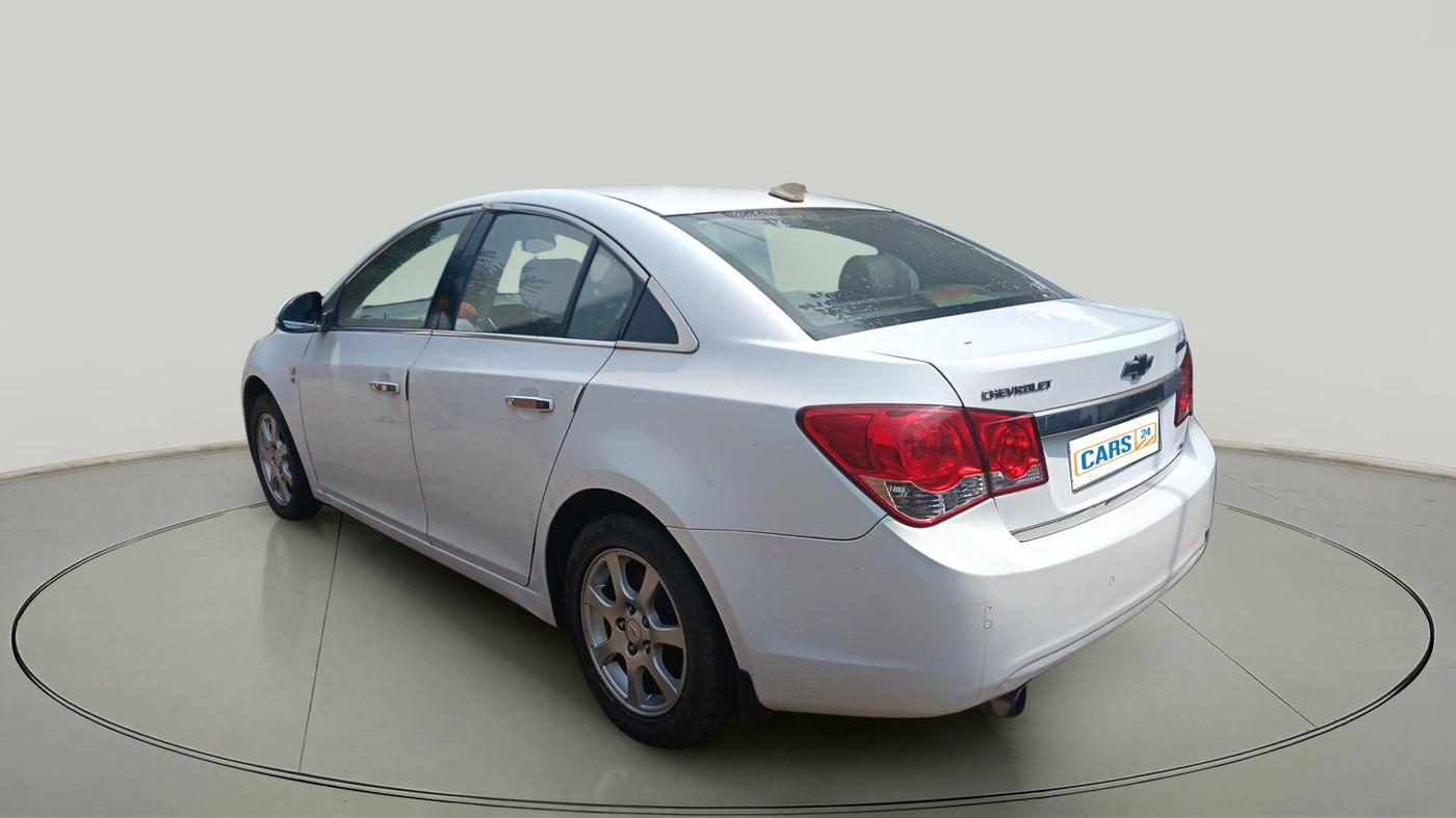 2010 Chevrolet Cruze LTZ, Diesel, Manual, 1,10,164 km, exterior