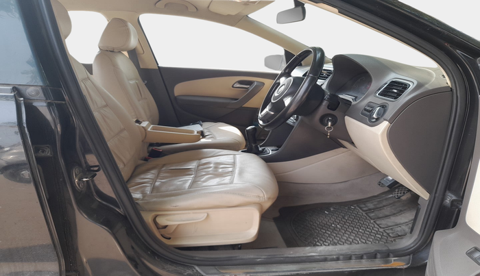 2010 Volkswagen Vento HIGHLINE DIESEL 1.6, Diesel, Manual, 1,70,725 km, interior