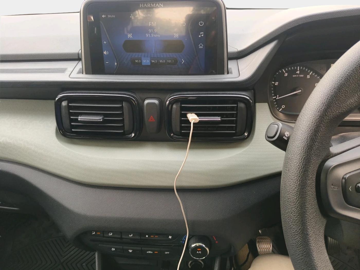 2022 Tata PUNCH ADVENTURE MT, Petrol, Manual, 24,169 km, interior