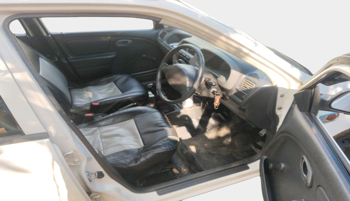 2011 Maruti Alto LX, Petrol, Manual, 1,40,209 km, interior