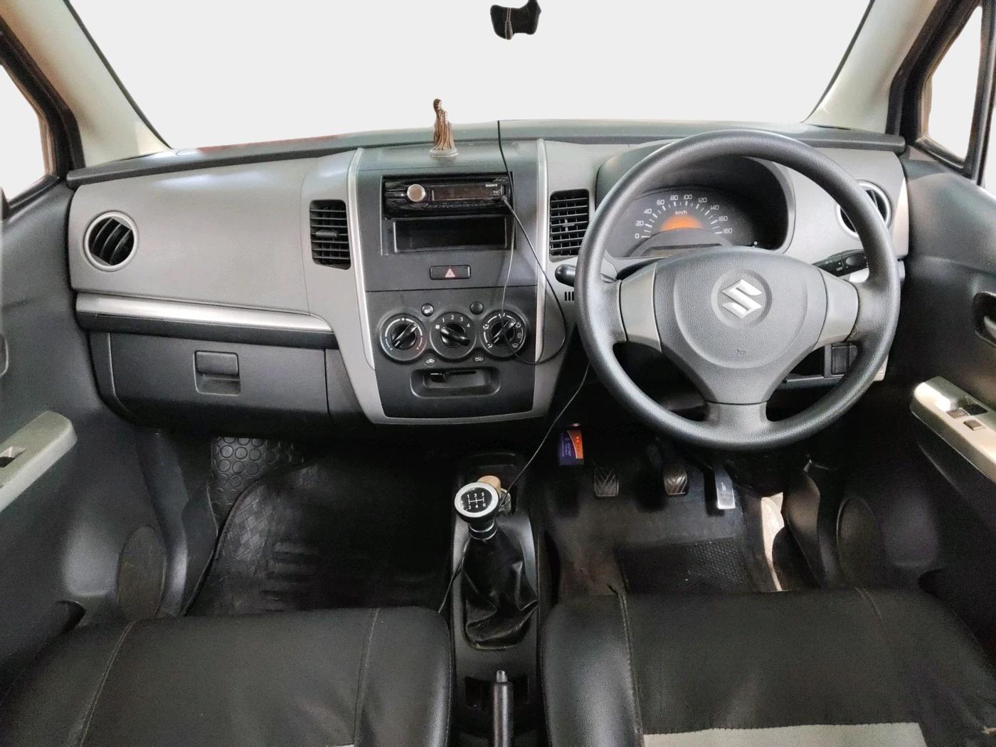 2012 Maruti Wagon R 1.0 LXI, Petrol, Manual, 1,02,942 km, interior