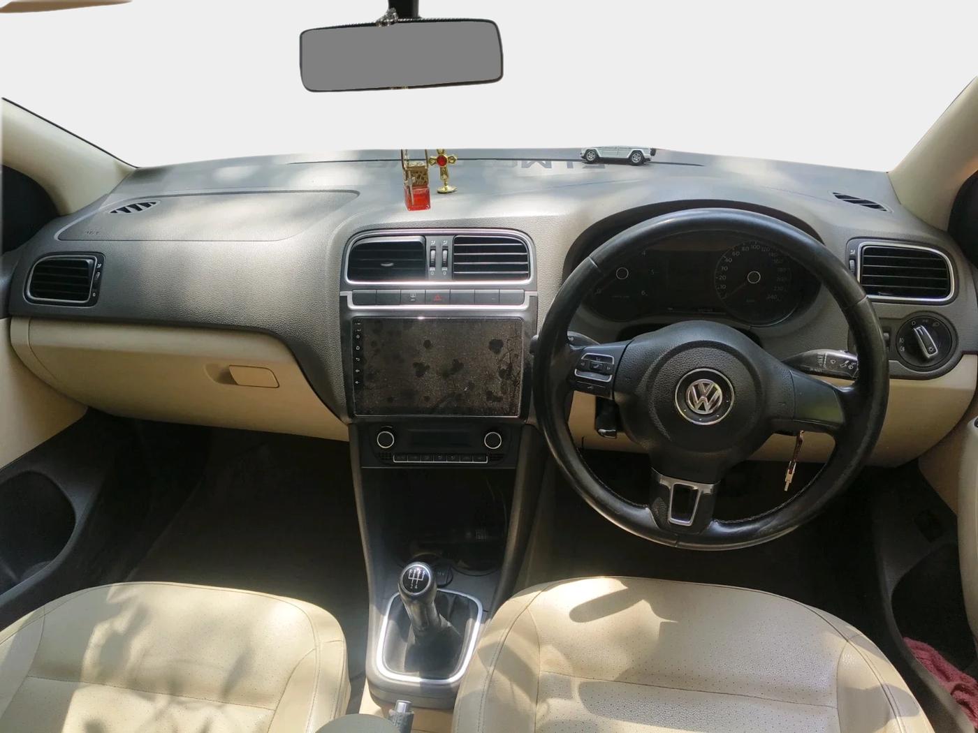 2012 Volkswagen Vento COMFORTLINE DIESEL 1.6, Diesel, Manual, 1,21,186 km, interior