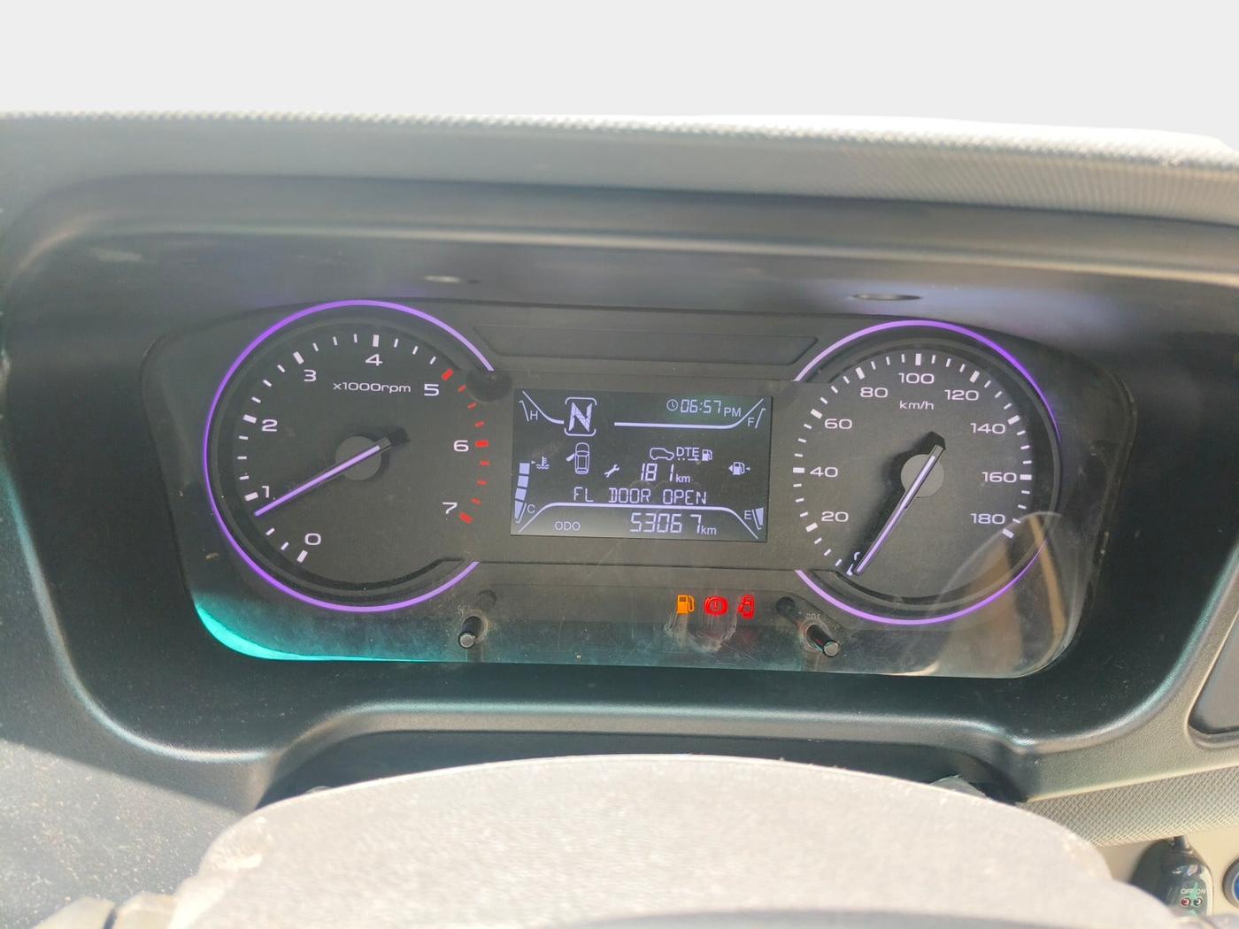 2019 Mahindra MARAZZO M2 8 STR, Diesel, Manual, 53,067 km, interior