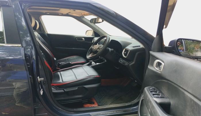 2019 Hyundai VENUE SX PLUS 1.0 TURBO DCT, Petrol, Automatic, 64,293 km, interior