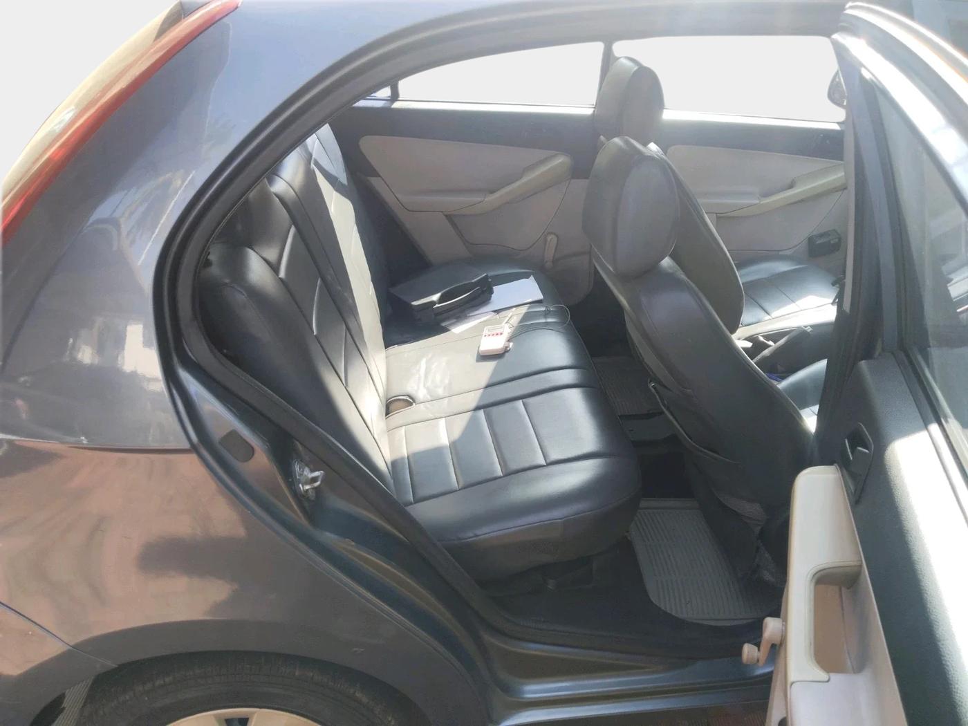 2011 Tata Indica Vista TERRA TDI, Diesel, Manual, 91,946 km, interior