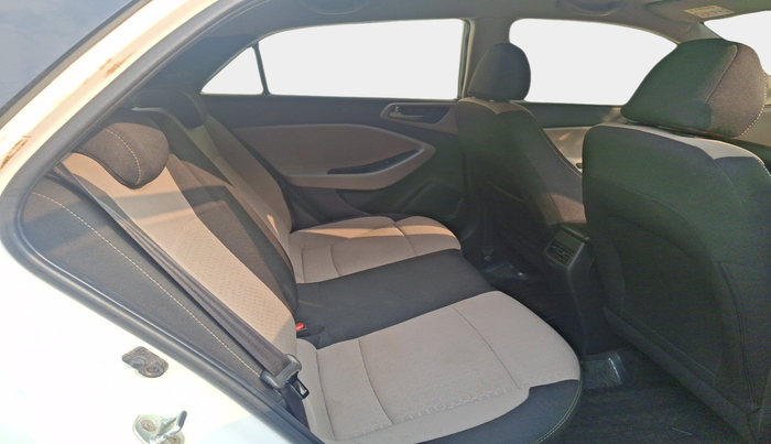 2016 Hyundai Elite i20 ASTA 1.4 CRDI (O), Diesel, Manual, 95,965 km, interior