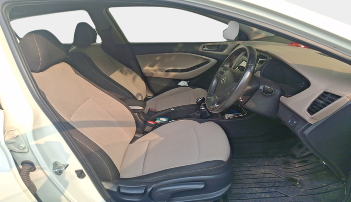 2016 Hyundai Elite i20 ASTA 1.4 CRDI (O), Diesel, Manual, 95,965 km, interior