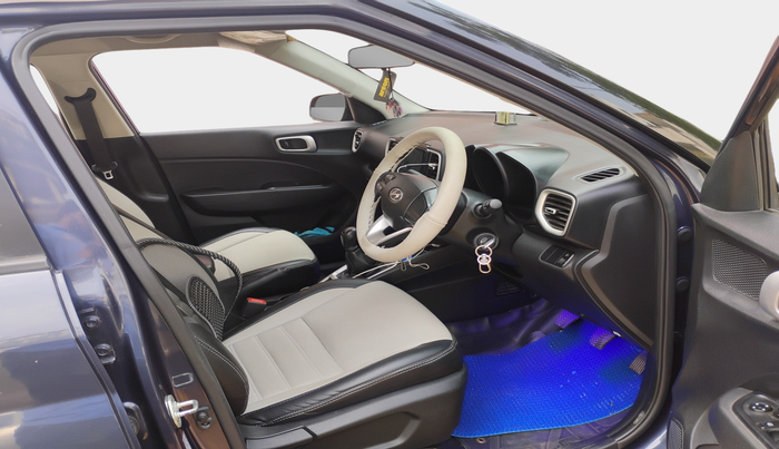 2020 Hyundai VENUE S 1.2, Petrol, Manual, 27,692 km, interior