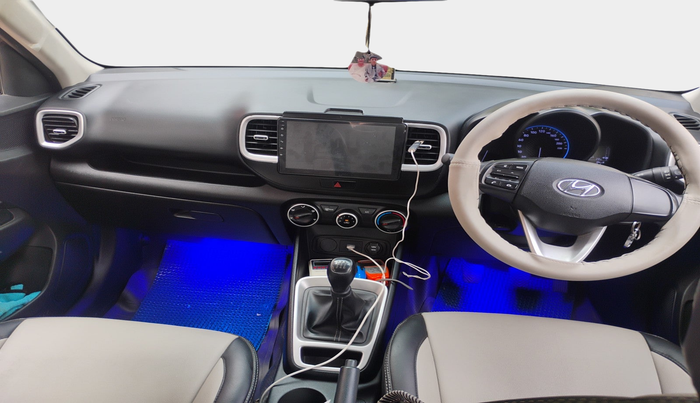 2020 Hyundai VENUE S 1.2, Petrol, Manual, 27,692 km, interior