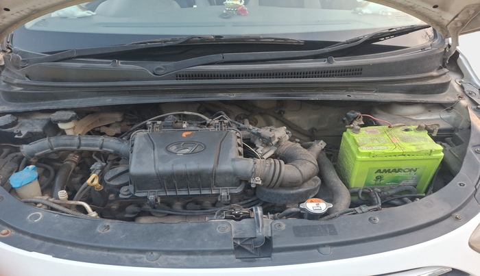 2015 Hyundai i10 SPORTZ 1.1, Petrol, Manual, 75,375 km, exterior