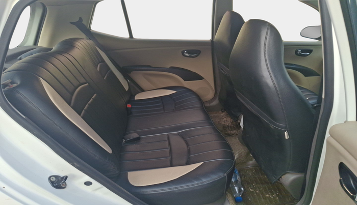 2015 Hyundai i10 SPORTZ 1.1, Petrol, Manual, 75,375 km, interior