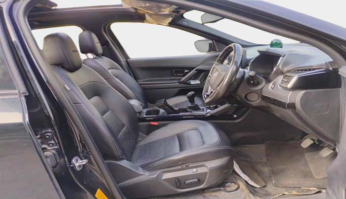 2022 Tata Harrier XZ PLUS 2.0L DARK EDITION, Diesel, Manual, 10,05,002 km, interior