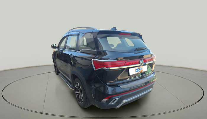 2023 MG HECTOR PLUS SAVVY PRO 1.5 TURBO CVT 7 STR, Petrol, Automatic, 30,886 km, exterior