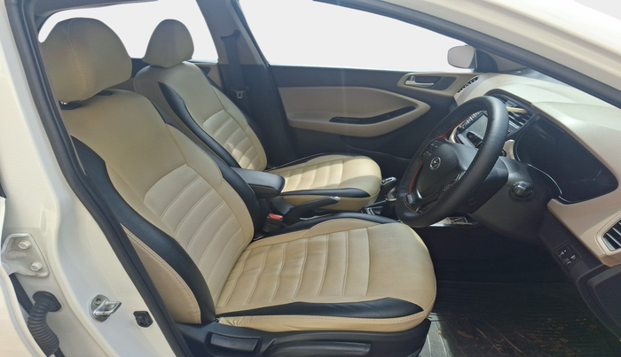 2015 Hyundai Elite i20 ASTA 1.4 CRDI, Diesel, Manual, 1,61,887 km, interior