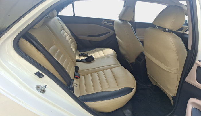 2015 Hyundai Elite i20 ASTA 1.4 CRDI, Diesel, Manual, 1,61,887 km, interior