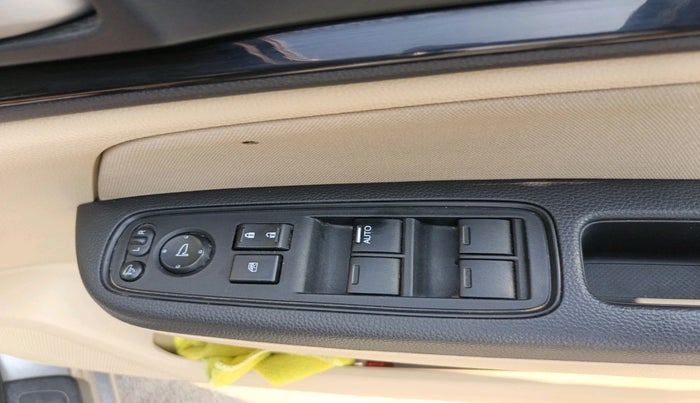 2019 Honda Amaze 1.2L I-VTEC VX CVT, Petrol, Automatic, 68,934 km, interior