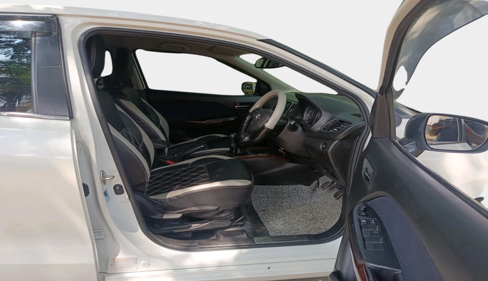 2020 Toyota Glanza V, Petrol, Manual, 50,014 km, interior