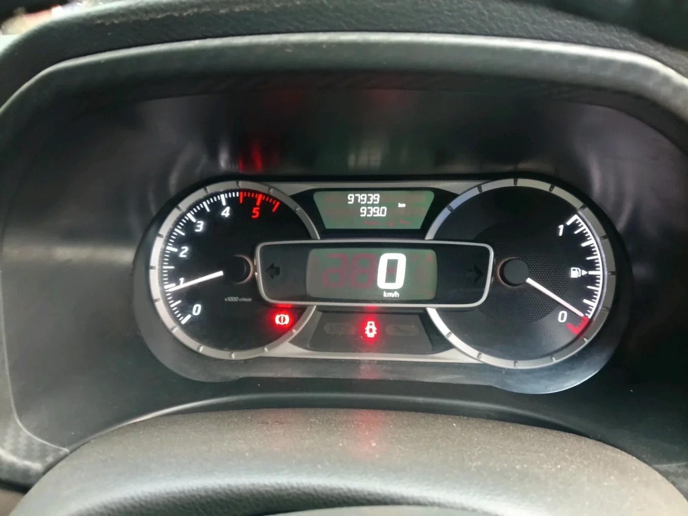 2019 Nissan Kicks XV PREMIUM O DUAL TONE DIESEL, Diesel, Manual, 1,40,436 km, interior