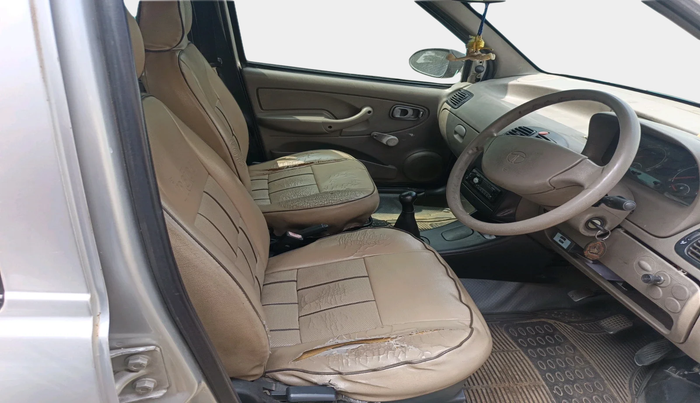 2011 Tata Indica V2 DLS, Diesel, Manual, 3,77,225 km, interior