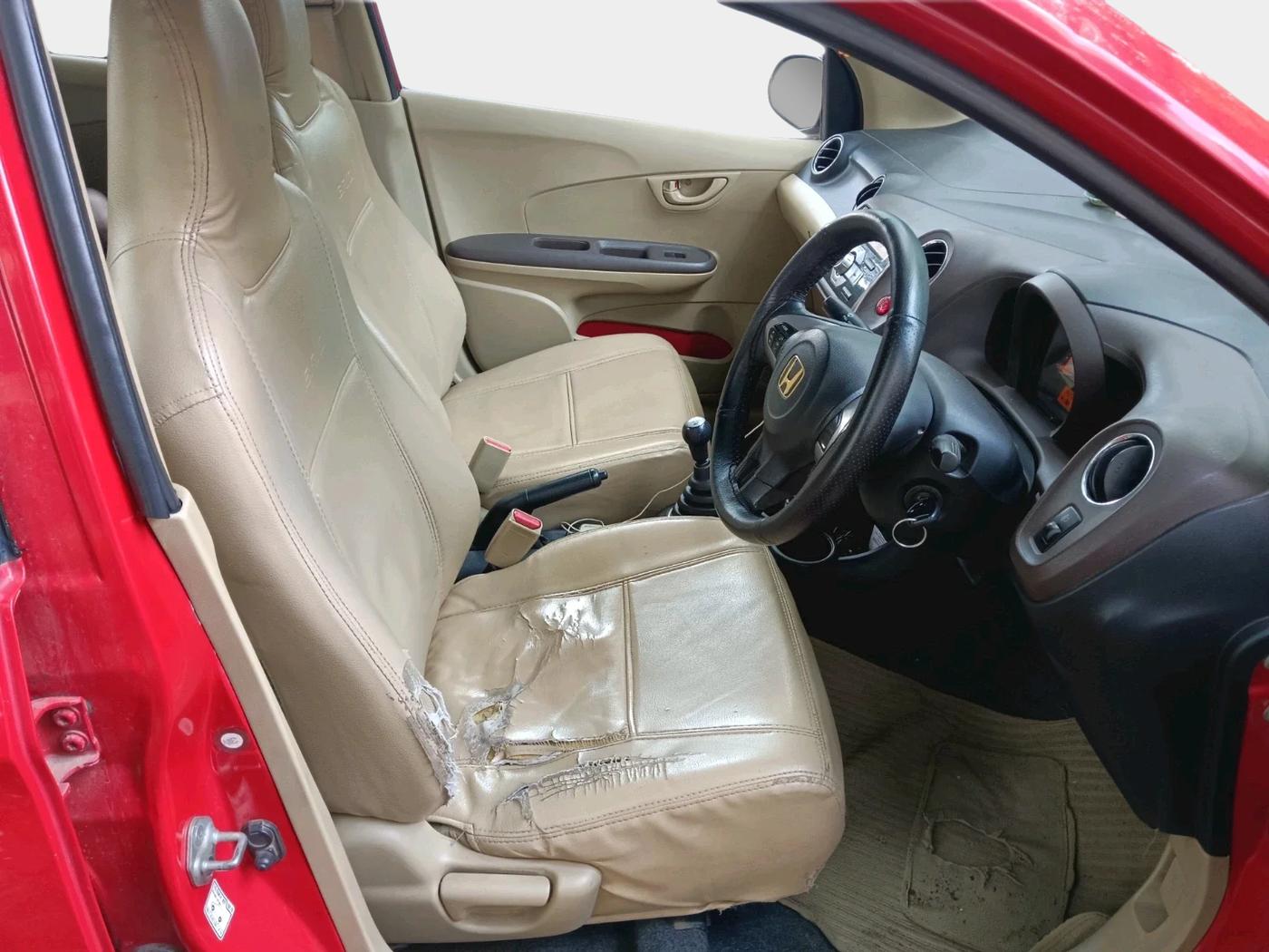 2013 Honda Brio S MT, Petrol, Manual, 1,42,846 km, interior