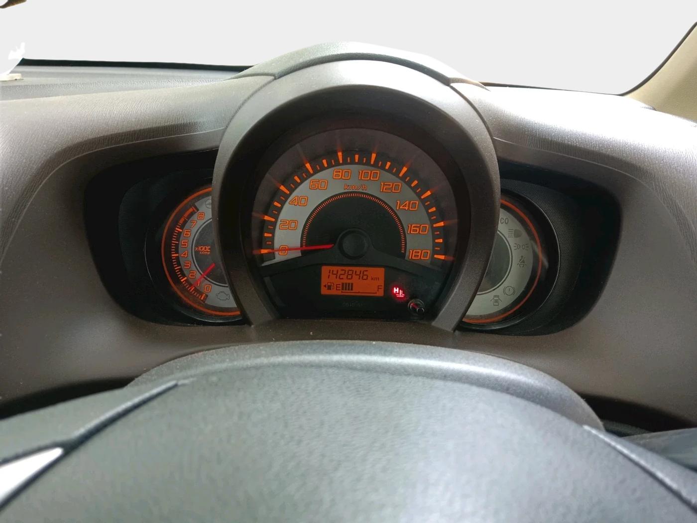2013 Honda Brio S MT, Petrol, Manual, 1,42,846 km, interior