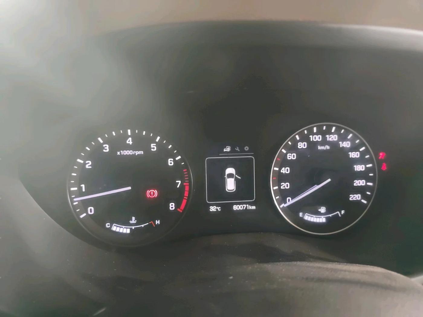 2017 Hyundai Elite i20 ASTA 1.2 (O), Petrol, Manual, 60,071 km, interior