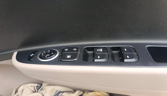 2016 Hyundai Grand i10 ASTA AT 1.2 KAPPA VTVT, Petrol, Automatic, 1,03,225 km, interior