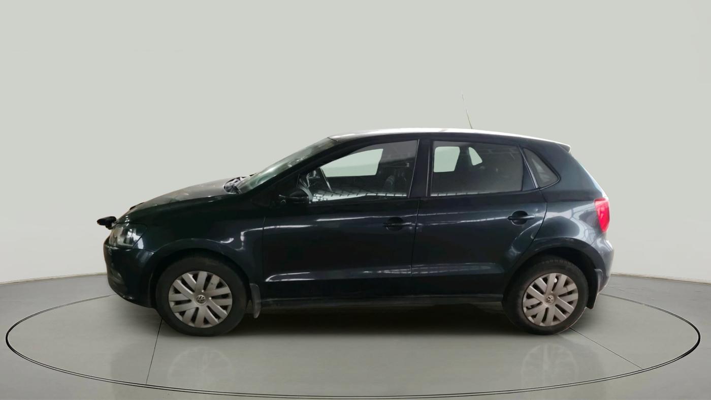 2017 Volkswagen Polo COMFORTLINE 1.2L, Petrol, Manual, 10,10,801 km, exterior