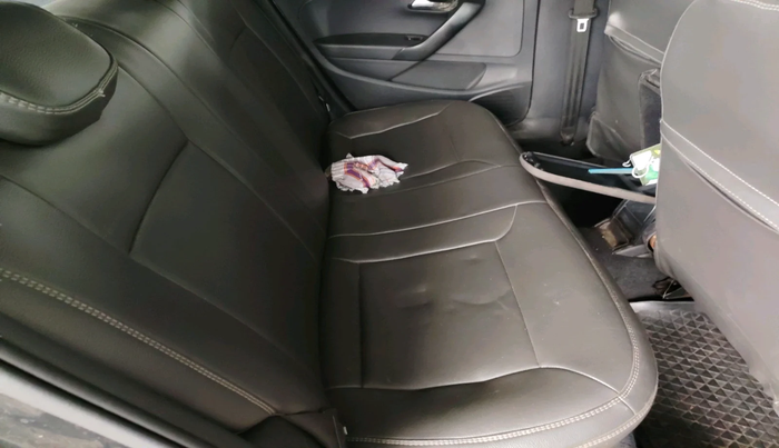 2017 Volkswagen Polo COMFORTLINE 1.2L, Petrol, Manual, 1,16,274 km, interior