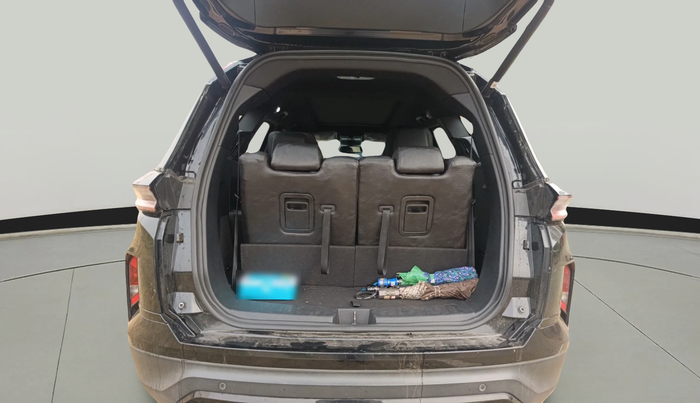 2024 Tata Safari ACCOMPLISHED PLUS 6 STR DARK EDITION, Diesel, Manual, 35,500 km, exterior