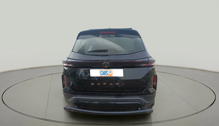 2024 Tata Safari ACCOMPLISHED PLUS 6 STR DARK EDITION, Diesel, Manual, 35,500 km, exterior