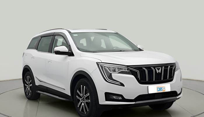 2021 Mahindra XUV700 AX 7 P AT 7 STR, Petrol, Automatic, 1,02,378 km, exterior