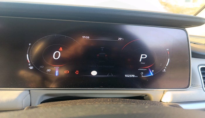 2021 Mahindra XUV700 AX 7 P AT 7 STR, Petrol, Automatic, 1,02,378 km, interior