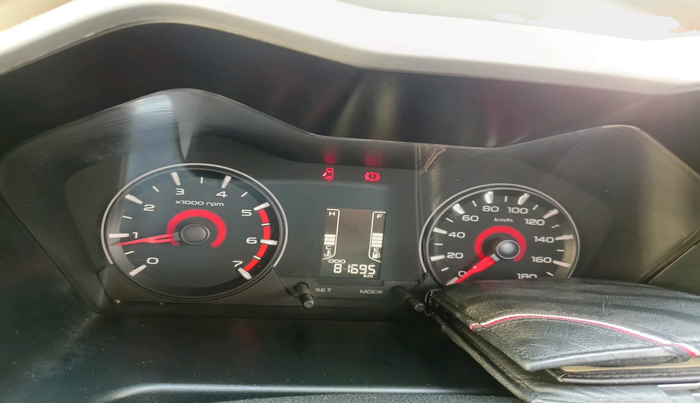 2016 Mahindra Kuv100 K8 D 6 STR, Diesel, Manual, 81,695 km, interior