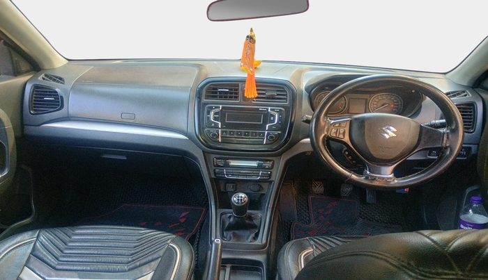 2016 Maruti Vitara Brezza ZDI, Diesel, Manual, 1,00,389 km, interior