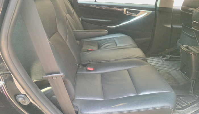 2024 Toyota Innova Crysta 2.4 ZX 7STR, Diesel, Manual, 29,672 km, interior